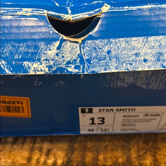 Adidas White and Green Stan Smith Sneakers - Picture 7 of 7